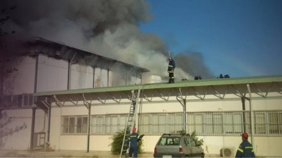 Τεράστιες οι ζημιές μετά τη φωτιά στο Πανεπιστήμιο Κρήτης (βίντεο)